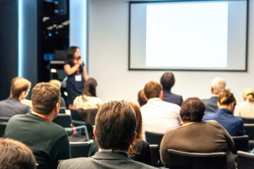 7 Things Really Amazing Speakers Do